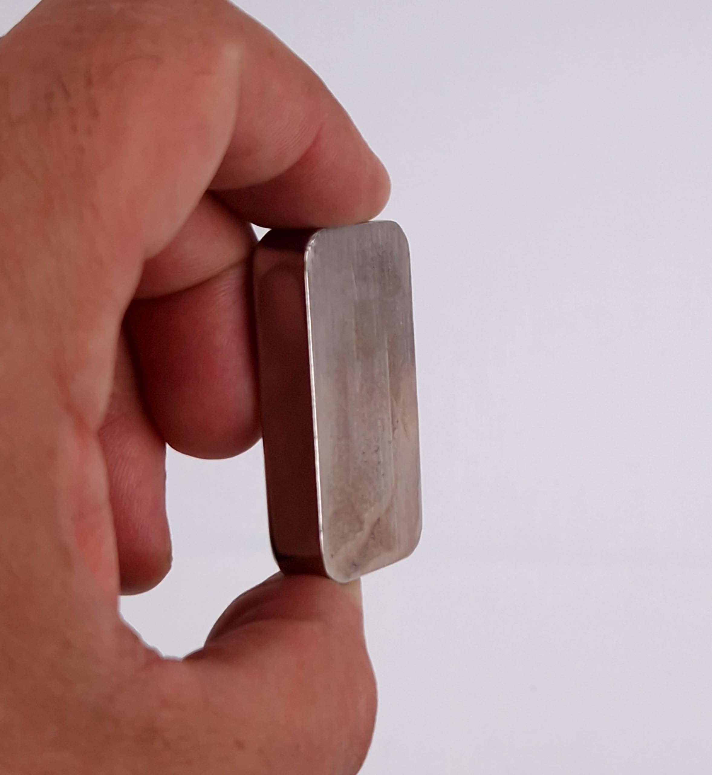 Lingotin de Bismuth pur 999, 100 g - Dimensions 4,5 x 2,3 x 1 cm - Pureté exceptionnelle pour collections et amteurs de métaux précieux - Cadeau unique et original