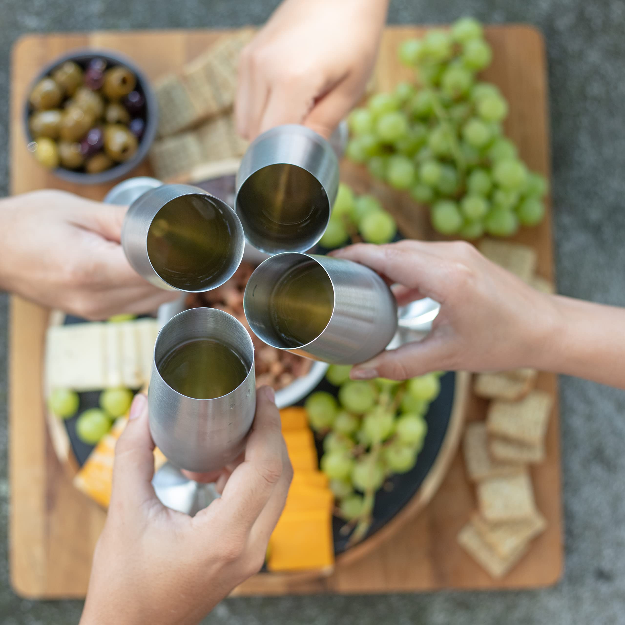 Champagnergläser mit Stiel, Edelstahl, unzerbrechlich, 237 ml, Premium-Qualität, wiederverwendbar, hält Getränke länger kühl, einzigartige Party-Geschenkidee für Unterhaltung und Urlaub