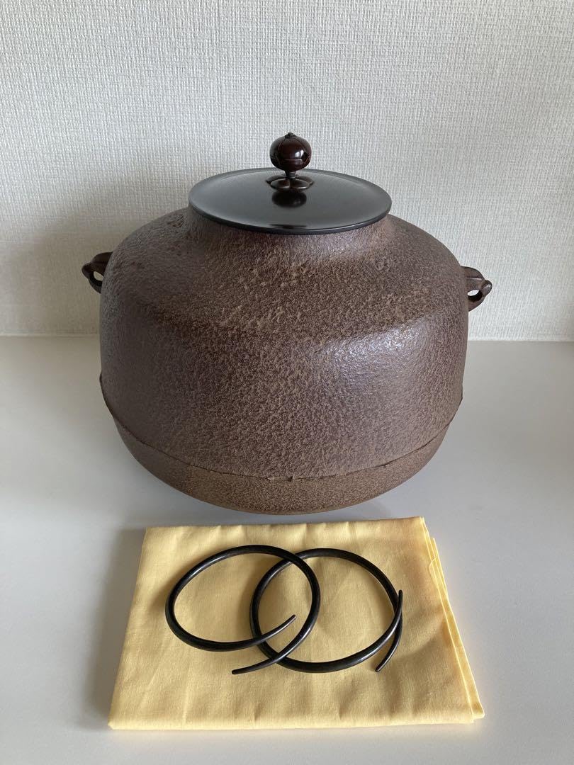 茶道具 阿弥陀堂釜 佐藤浄清 Amazon.co.jp: 茶道具 炉釜 佐藤浄清 作 阿弥陀堂 : おもちゃ