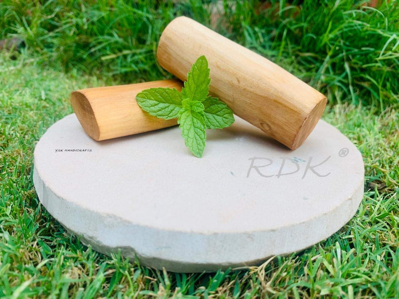 RDK Natural Chandan Rubbing Stone Chakla Pata 5-Inch with Processed Mysore Sandalwood Chandan Sticks - 1 Board & 2 Chandanam Sticks Set for Pooja & Aromatherapy 3