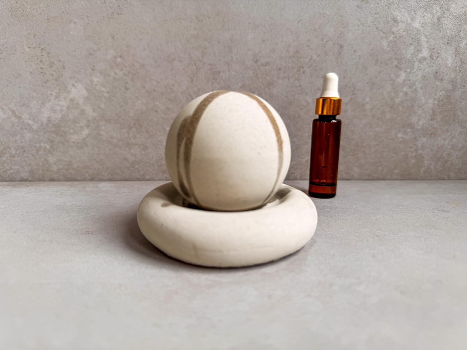 Concrete Essential Oil Diffuser, Aromatherapy Sphere, Passive Dome Diffuser, Cement Decor, Fragrance Air Freshener, Cement Diffuser Stone, Ball Ornament, Non-Electric Diffusing Stone