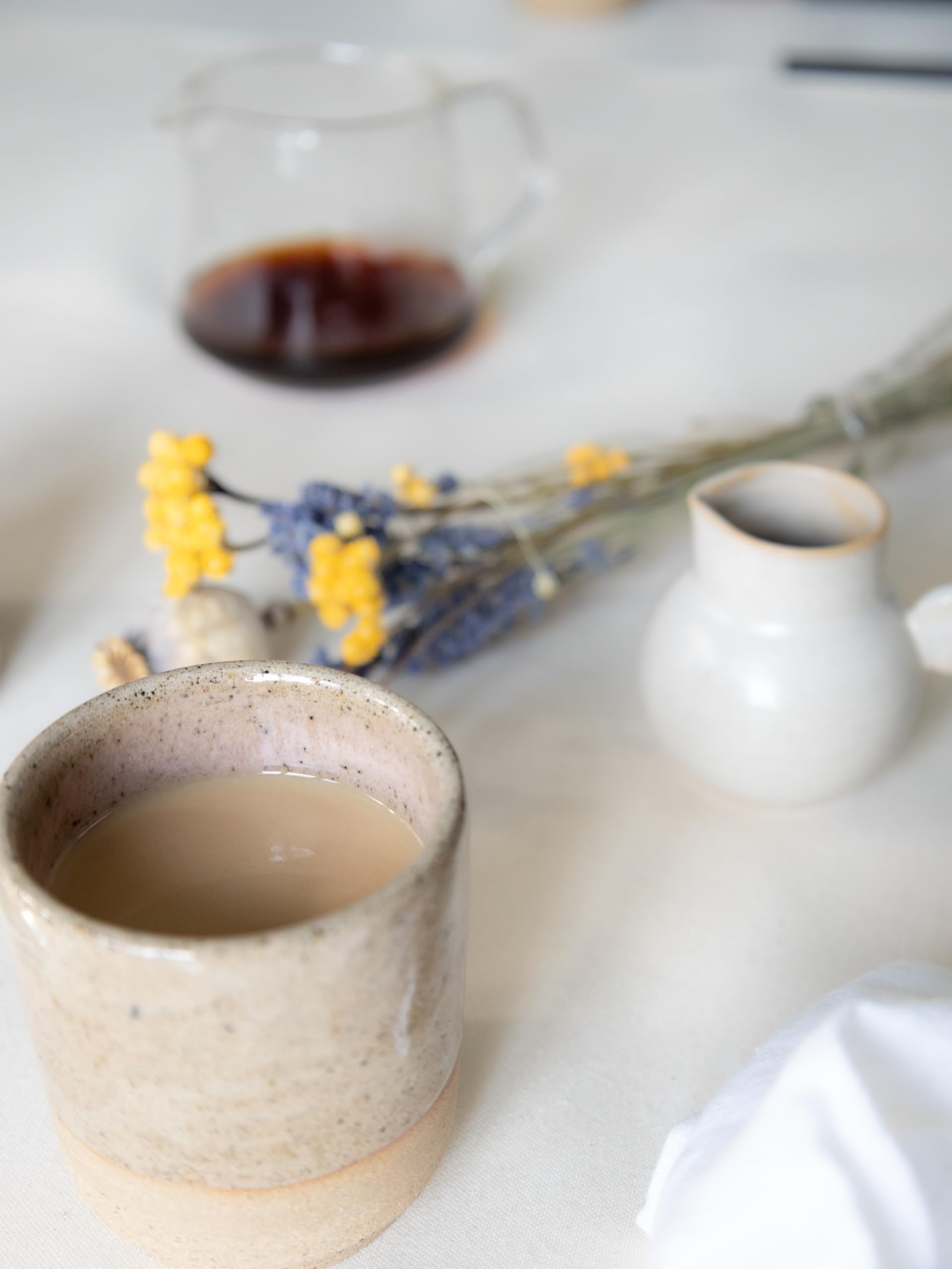 LÖWENZAHNWURZELKAFFEE 100% von LIEVIE. Koffeinfreie Kaffeealternative mit bittersüßen Geschmacksnoten von Karamell, Kakao sowie Sonnenblumenkerne. (500g)