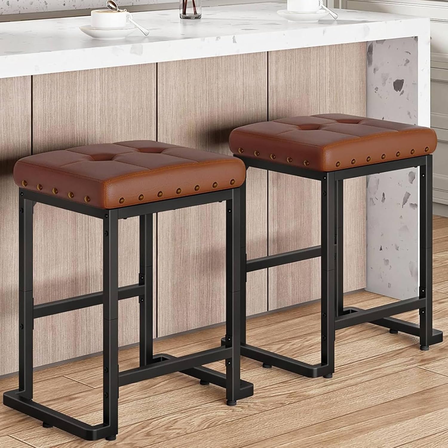 HOOBRO Bar Stools, Bar Stools Set of 2, Counter Height stools with Footrests, 24" Bar Chairs with Sponge, Barstools for Kitchen Island, Bar, Restaurant, Cafe, Brown and Black CB62BYP201