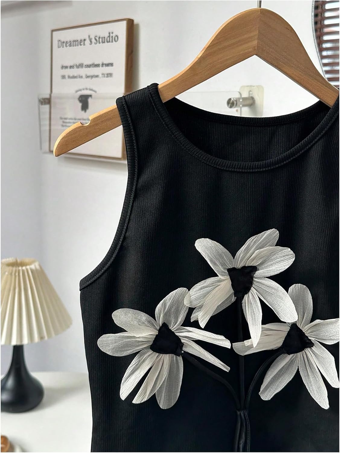 SOLY HUX Women's 3D Floral Top Sleeveless Crew Neck Cute Summer Crop Tank Tops Aesthetic Clothes - Image 5