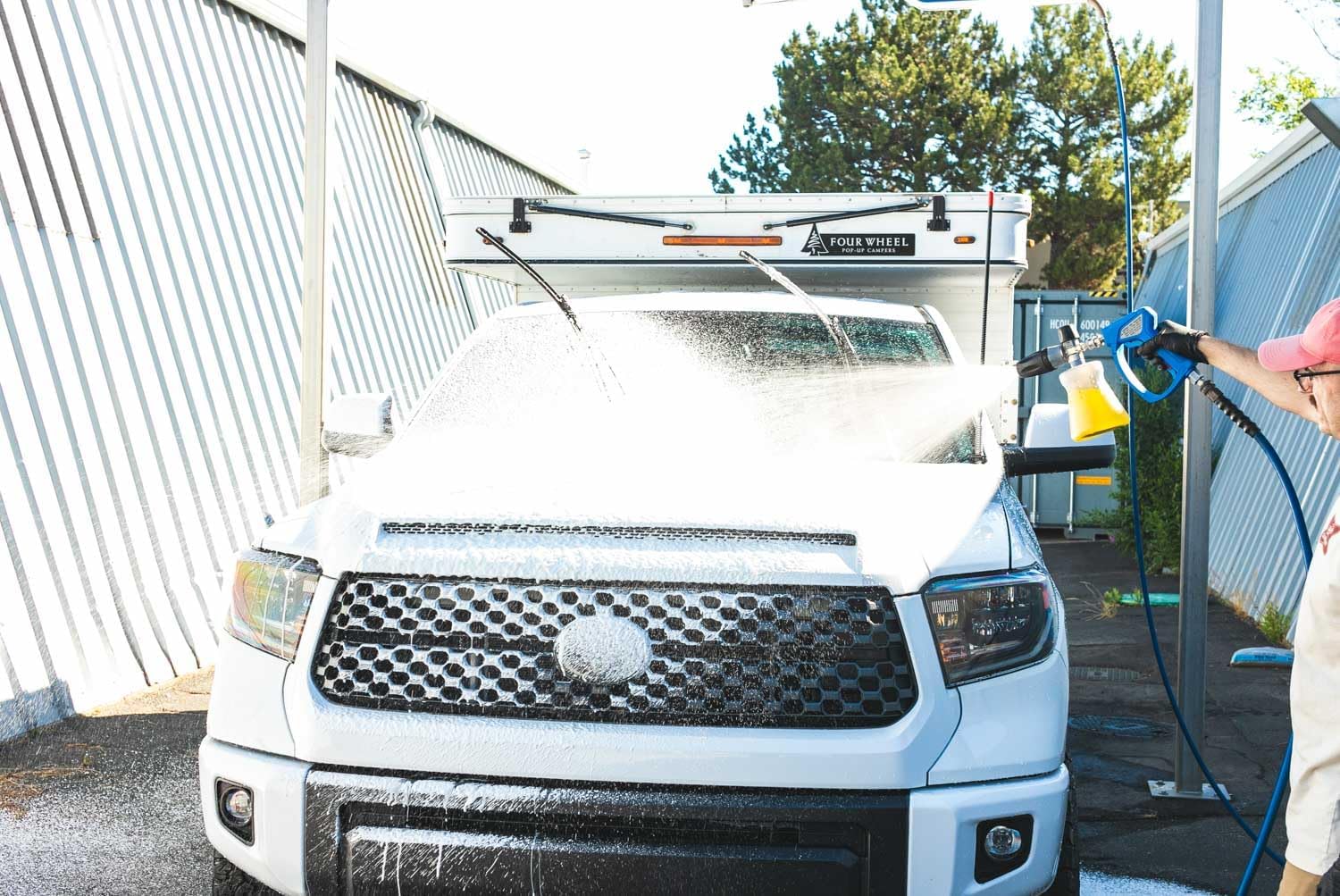 KOCHCHEMIE NanoMagic Shampoo & The Rag Company Cyclone Wash Mitts Bundle