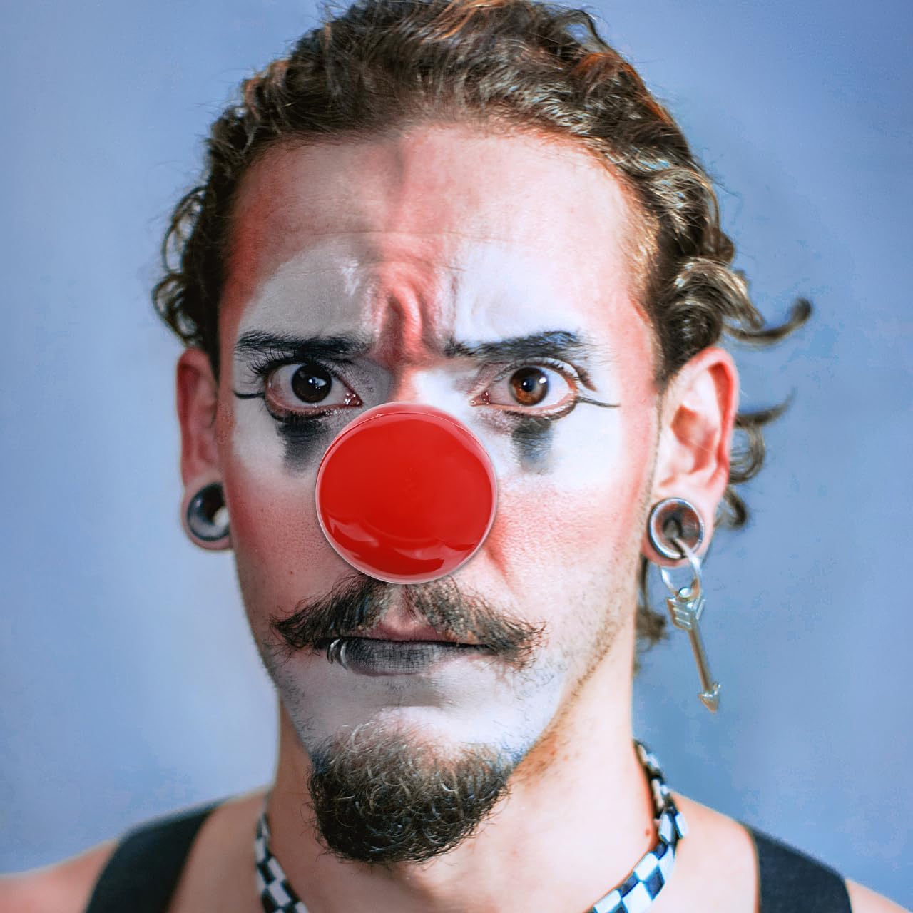 ABOOFAN 4pcs Light Up Clown Nose Reusable Reindeer Nose LED Glowing Clown Costume Accessory Circus Carnival Dress-up Party Supply