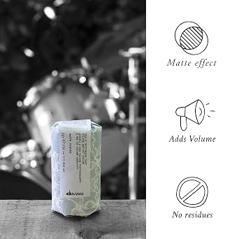 Davines This Is A Texturizing Dust Powder, Medium Hold Instant Volume - Volume Powder for Root Lift - Creates Matte Texture & Grip, 0.28 oz