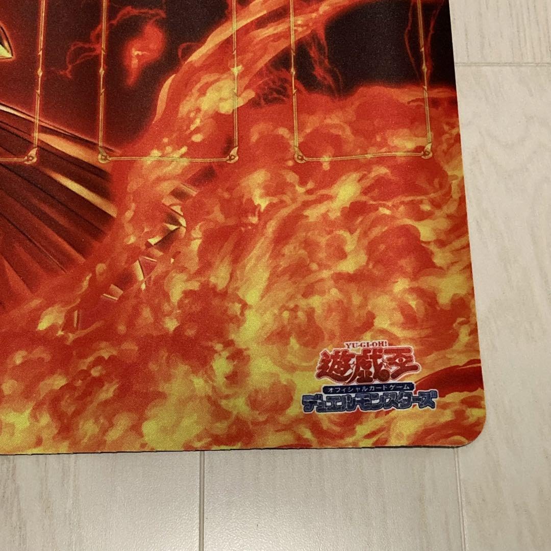 Amazon.co.jp: 遊 戯 王 ラーの翼神竜 プレイマット 記念メダルセット