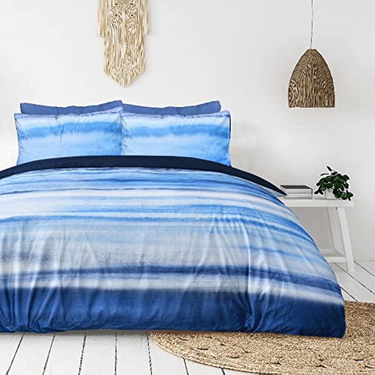 Smart Living Luxury Hotel Quality Reversible Ribbed Velvet Duvet Cover with Pillowcases in Blue | Size: Double