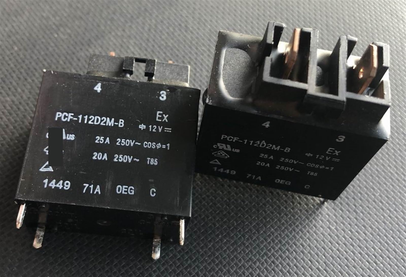 Relé PCF-112D2M-B 25A de alta capacidad con 4 pines y bobina sellada 3
