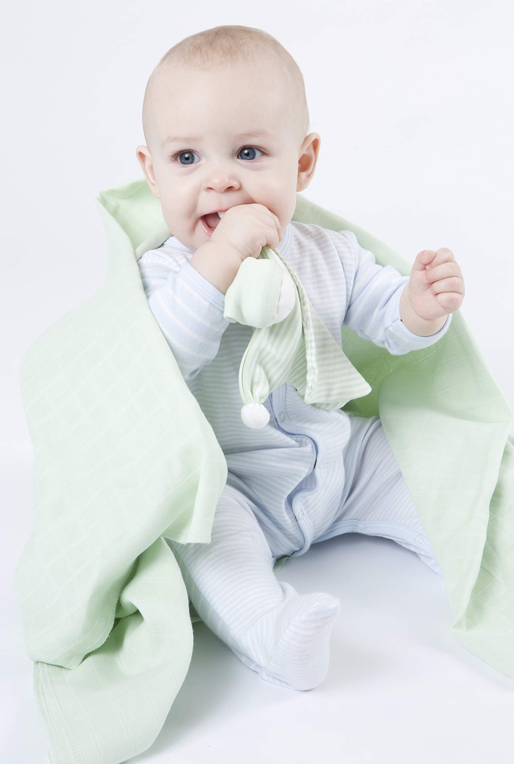 Amazon.com: Under The Nile Organic Cotton Baby Unisex Sage Muslin Swaddle  Blanket