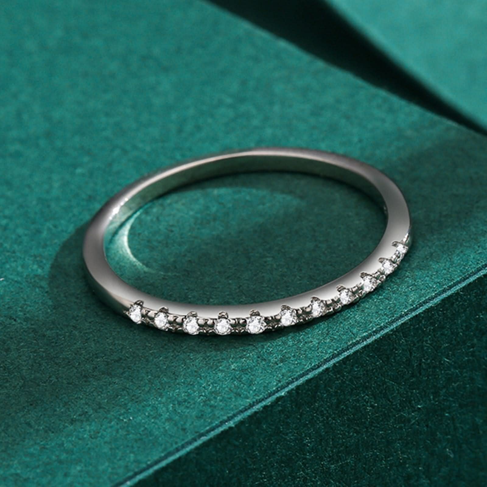 Anillo para mujer, diseño fino y apilable, con diamantes redondos de laboratorio, oro blanco de 18 quilates, talla 47 (15,0)
