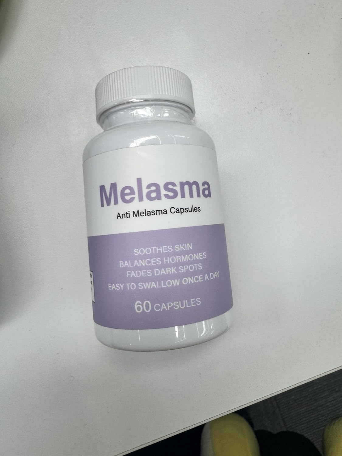 Melanina Anti-Melasma Capsules, Melanina Supplement with Dim, Turmeric Extract, Ashwagandha - Supports Even Skin Tone,Spots Remover for Face & Body | 60 Capsules - Image 3