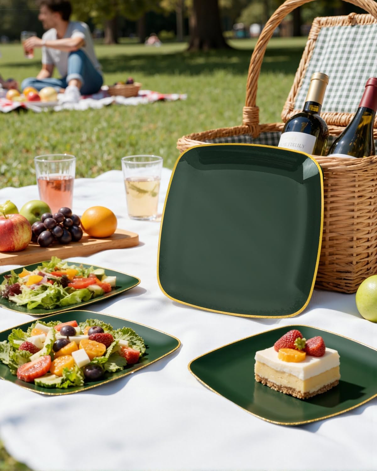 bUCLA 100PCS Green and Gold Plastic Plates - Heavy Duty Square Green Disposable - Include 50 Dinner & 50 Dessert Plates for Party & Christmas - Image 4