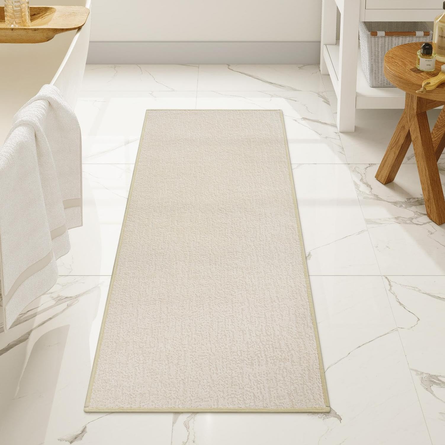 Uphome Bath Mat,Ultra Thin Bathroom Rugs,Rubber Bath Mats for Bathroom,No Slip Bath Rugs Runner,Quick Dry,Machine Washable,Low Pile,Absorbent,for Bath Sink Tub Shower,Beige,20x47 Inch