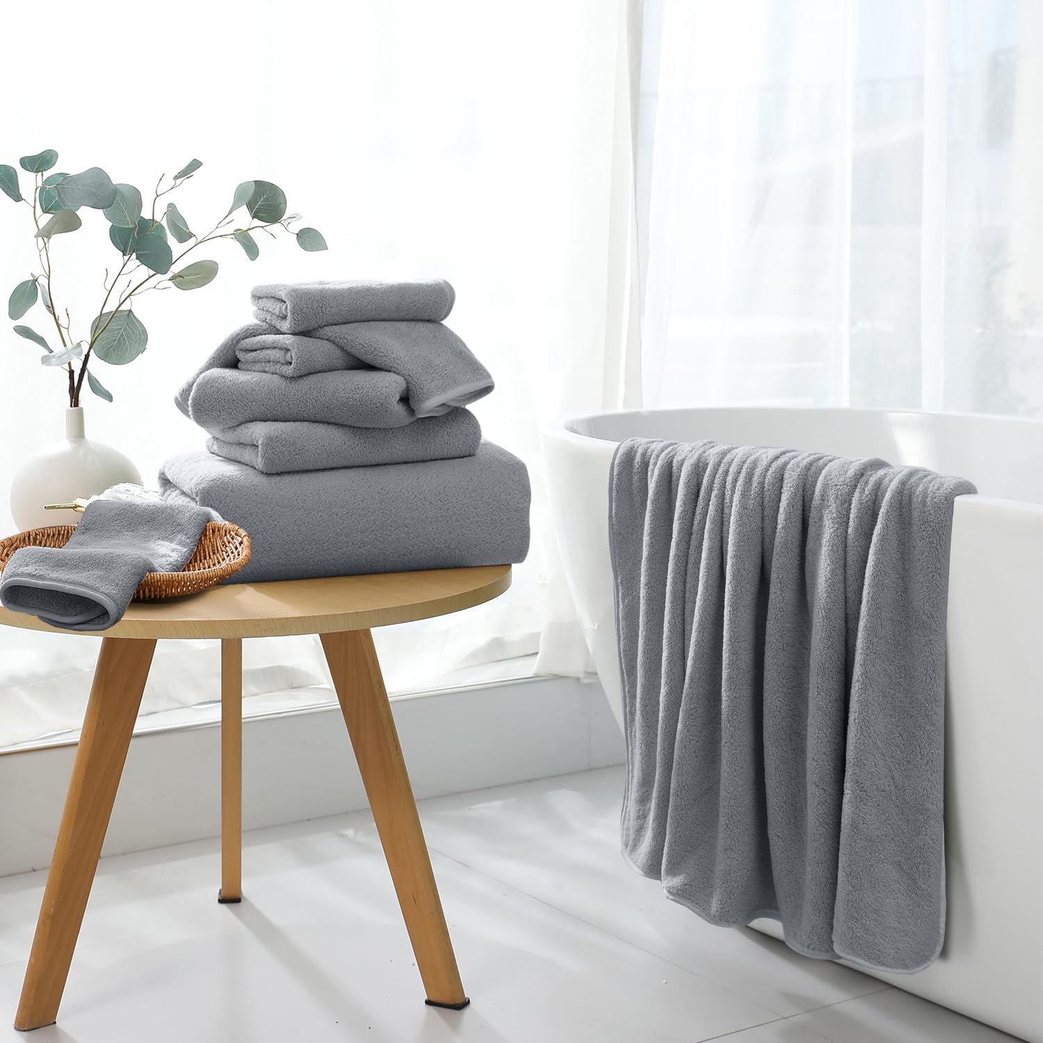 Lot de 4 draps de Bain Extra Larges (88,9 x 177,8 cm) – Serviette de Bain surdimensionnée Ultra Douce pour Salle de Bain et hôtel, Peluche très absorbante à séchage Rapide, pour Adultes, Gris