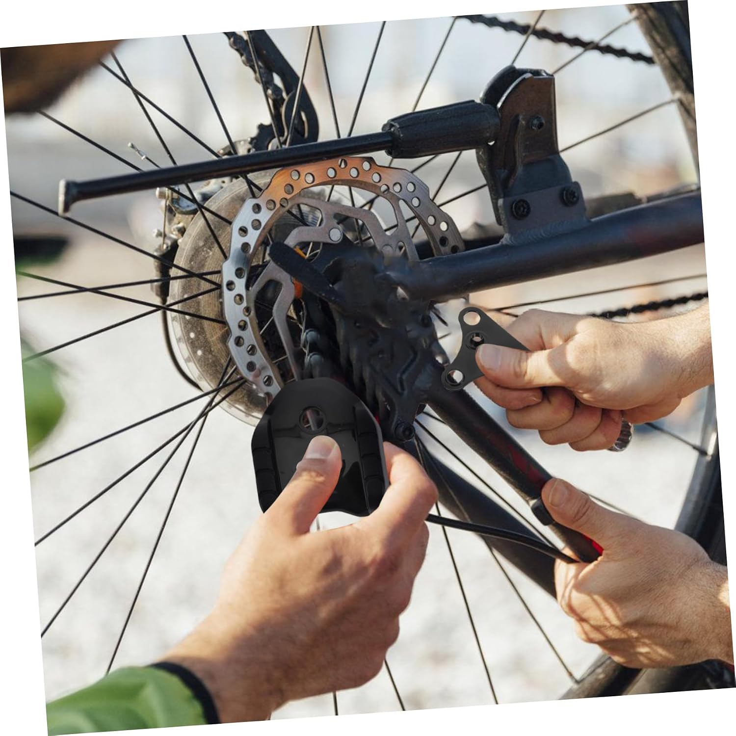 KOMBIUDA Road Bike Pedal Adapters Bicycle Shoes Cleats Converting Adapters Stabilizing Locking Plate for Clipless Shoes