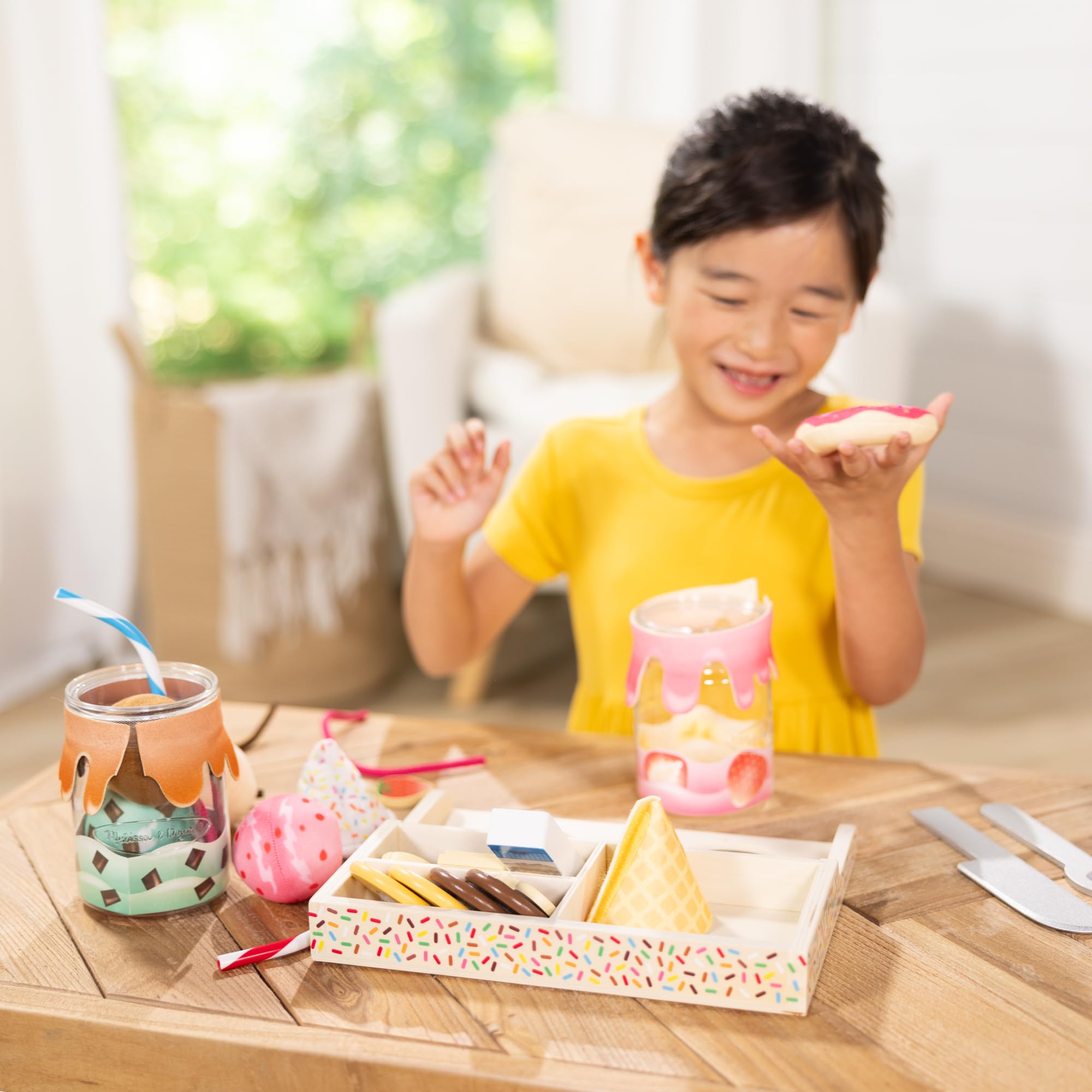 Melissa & Doug Zabawkowy zestaw do przygotowywania koktajli mlecznych do wielokrotnego użytku dla dzieci w wieku powyżej 3. roku życia