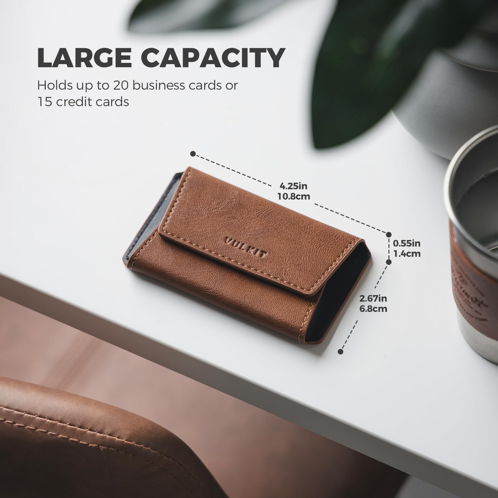 VULKIT Skórzane etui na wizytówki dla mężczyzn, smukłe kieszonkowe etui na wizytówki, etui na wizytówki, pomieści 20 wizytówek, Brązowy, Cienkie