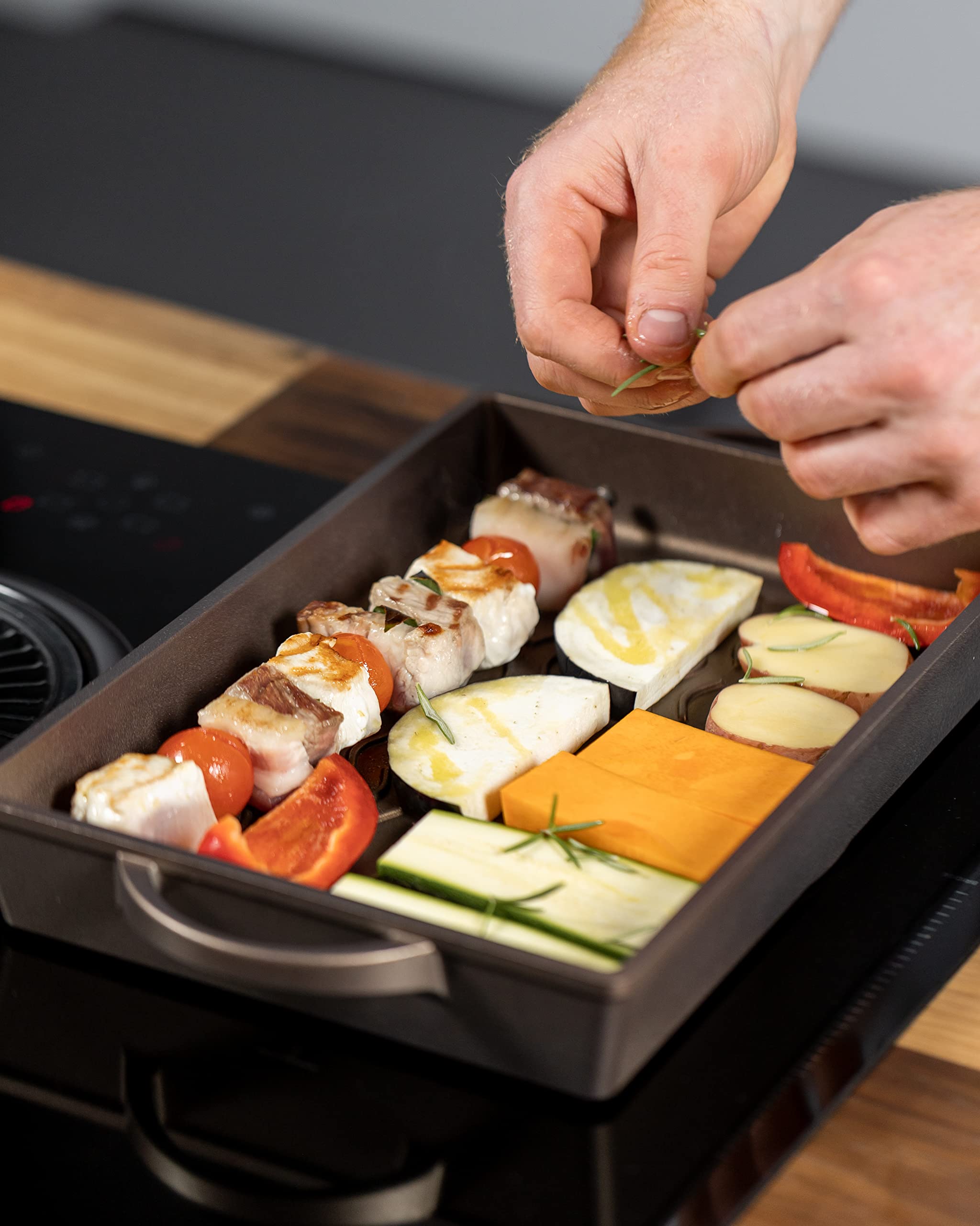 Luchetti K360 grill rettangolare - Utilizzabile anche in forno - Alluminio pressofuso e maniglie integrate (25x35 versione GAS)