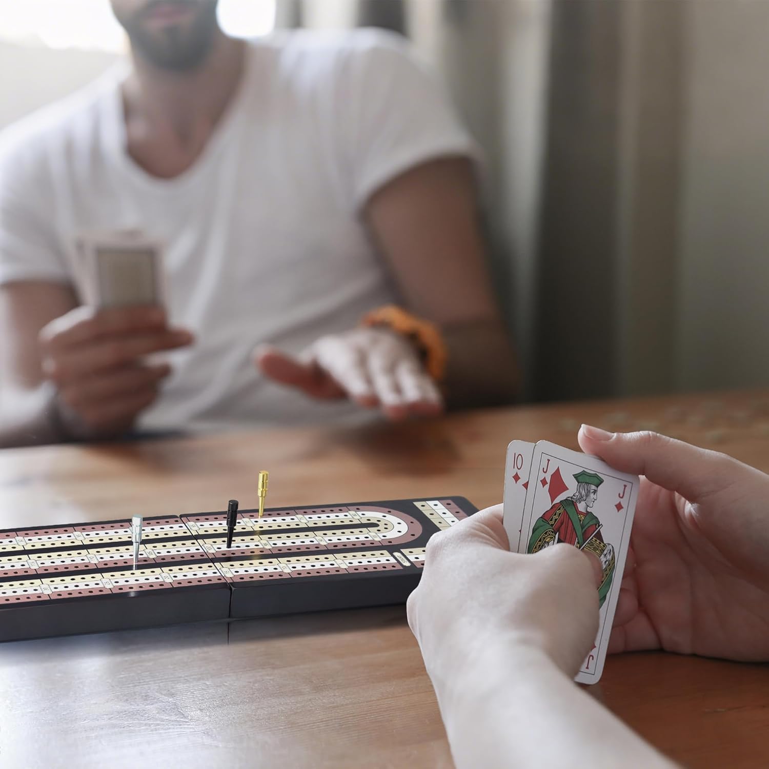 Cribbage Board Game Set - Wooden Foldable 3-Track Board with Magnetic Closure, 9 Metal Pegs, Playing Cards, Portable Family Travel Game for Gatherings and Gifts