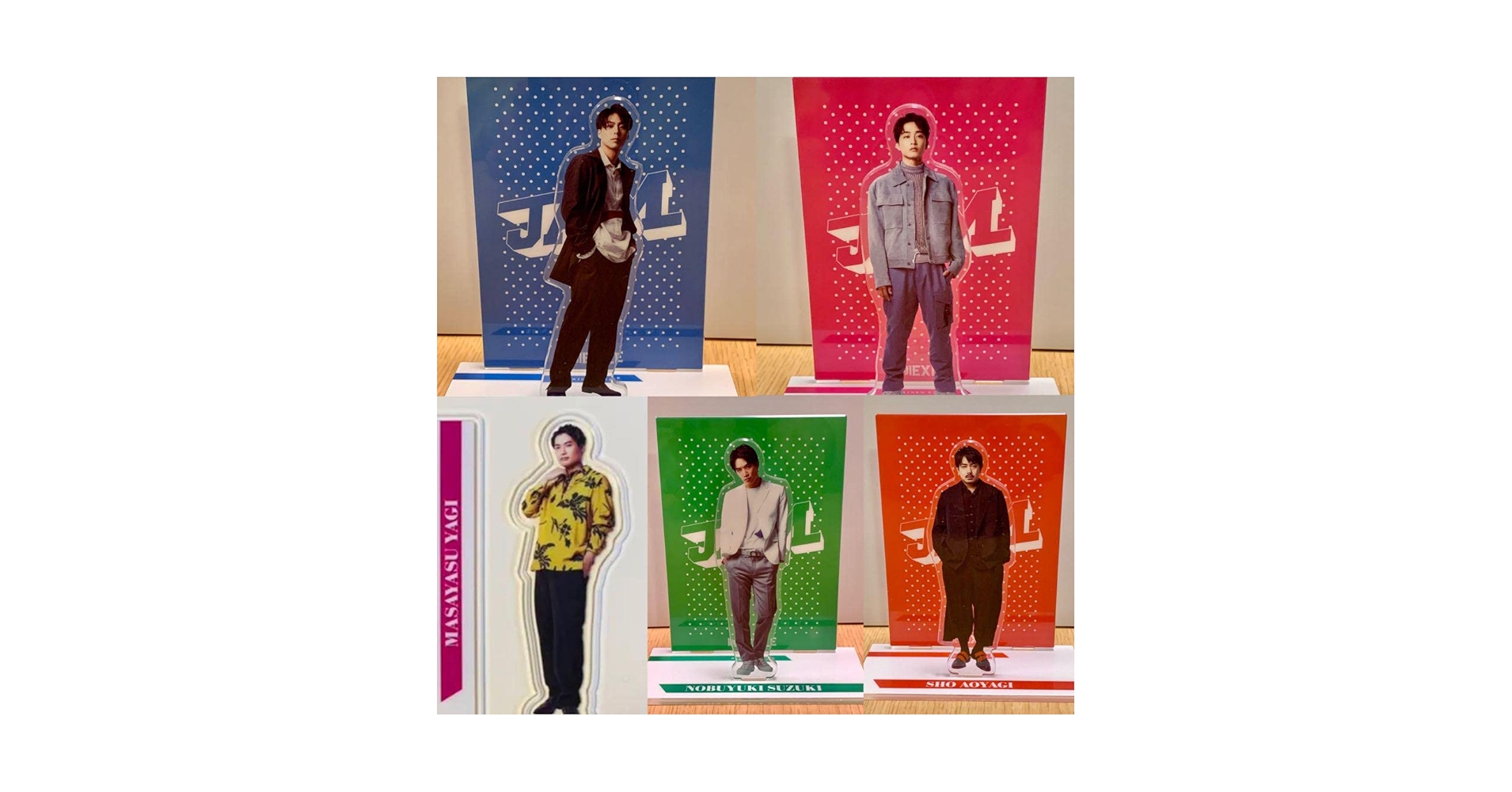 佐藤寛太 アクリルフォト E52RnU_WUAIAudd.jpg