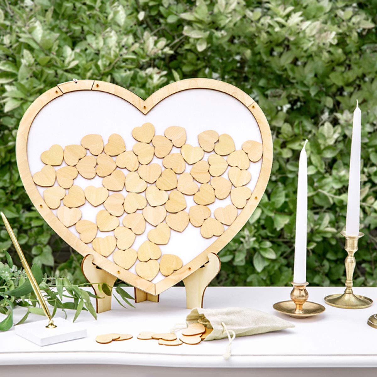 Una vita più bella. Libro degli ospiti con cuore in legno naturale, 44 x 38 cm