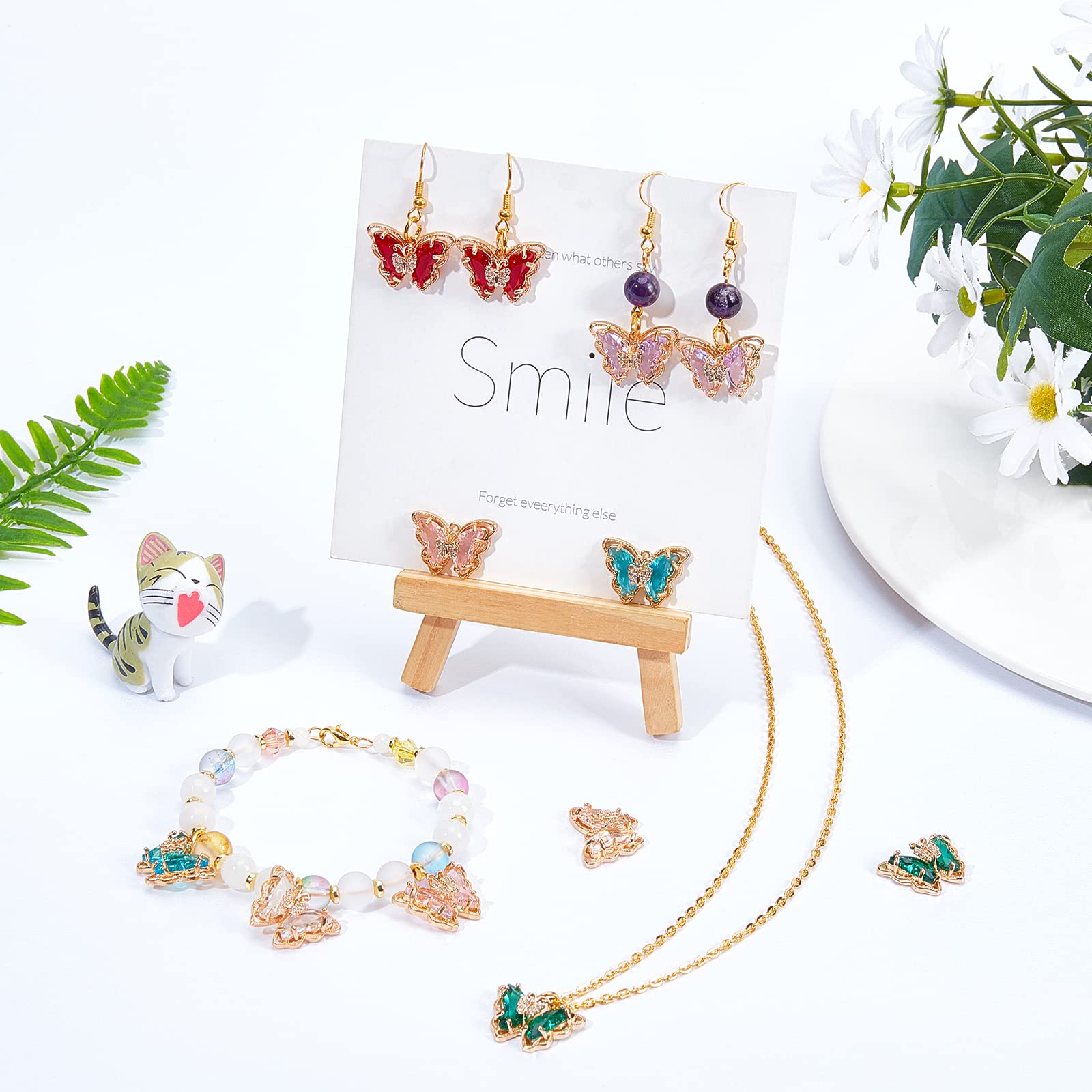 nbeads - Colgante de mariposa de cristal, 12 unidades, 6 colores, colgante de mariposa de latón, micro pavimento claro, circón cúbico, colgante para collar, pulsera y pendientes, fabricación de joyas