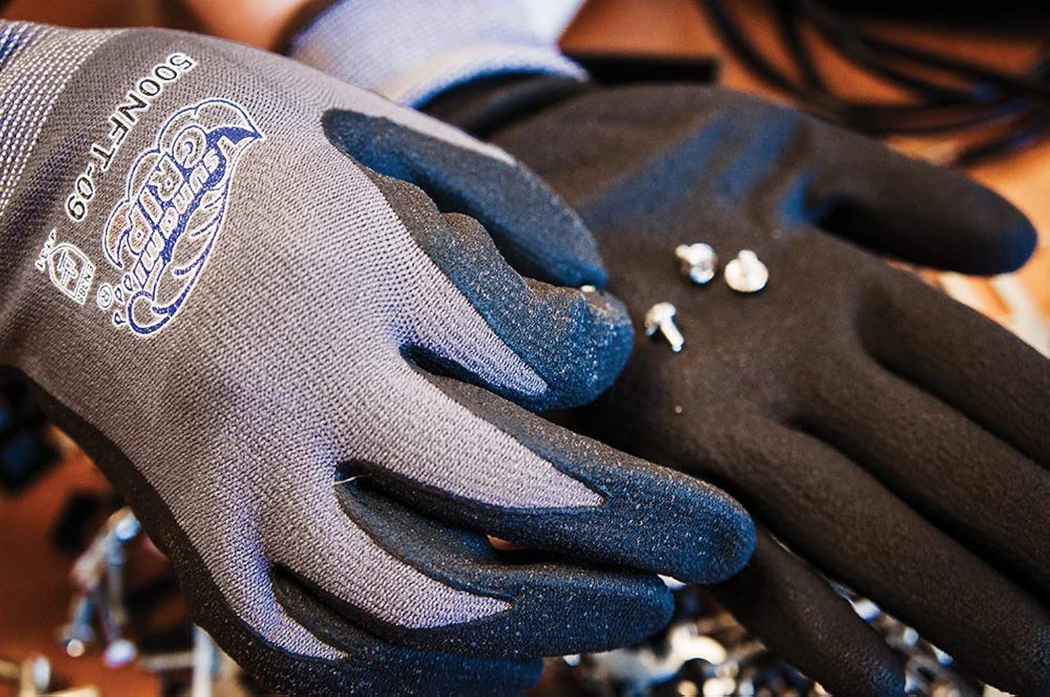 Amazon.com: Global Glove Tsunami Grip New Foam Technology