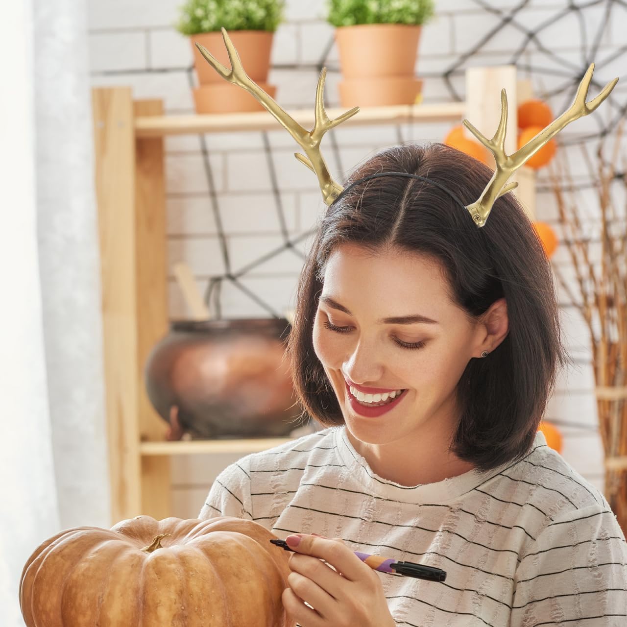 Golden Deer Antler Headband Cosplay Hair Accessories for Parties for Halloween and Theatrical Performances Eye Catching Party Headdress