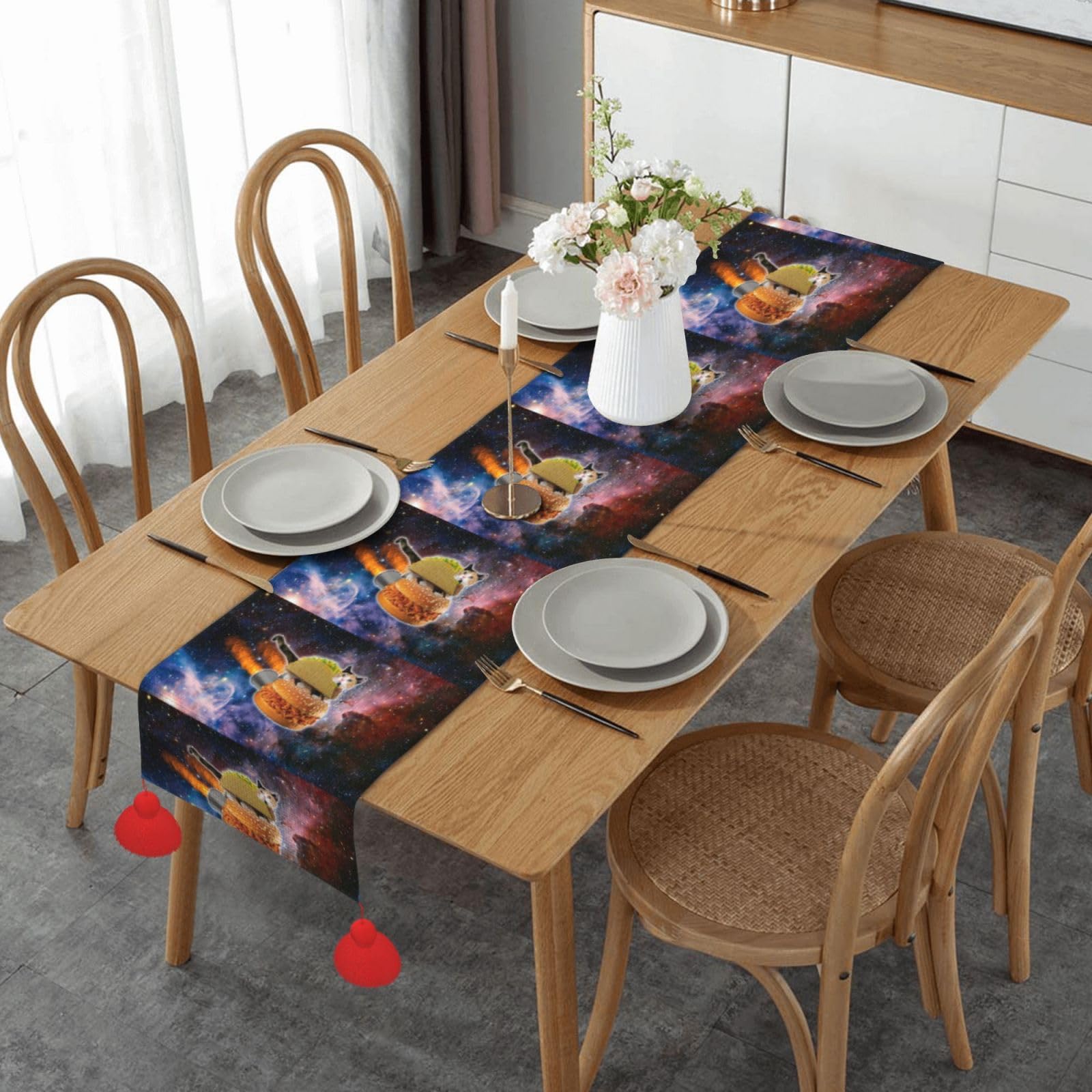 Chemin de table de Noël avec pompon décoration cuisine taco hamburger fusée