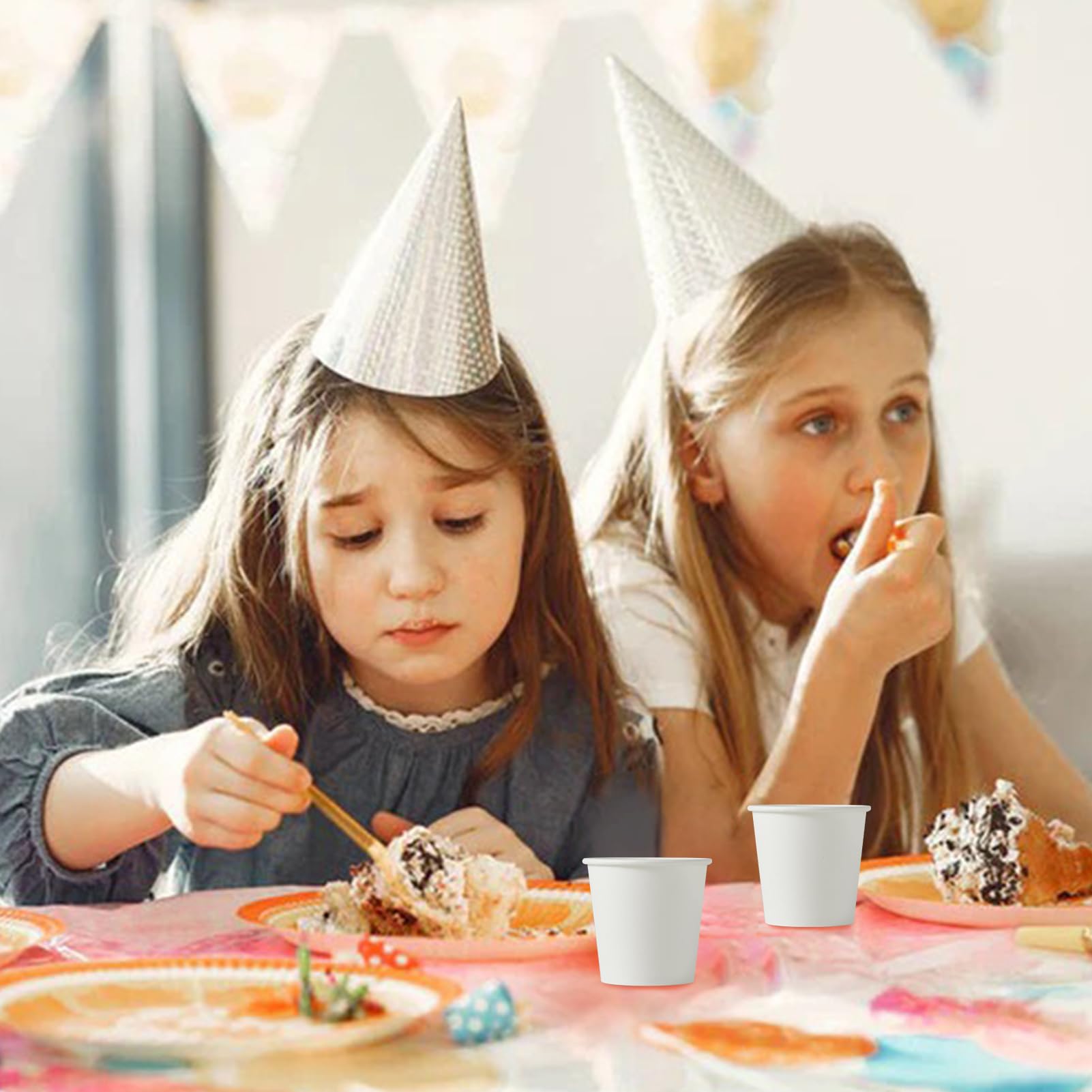 JOLLY PARTY Kubki łazienkowe 60 ml, opakowanie 700 małych papierowych kubków, białe kubki do płukania ust, jednorazowe mini papierowe kubki, kubki do pobierania próbek papieru, kubki do espresso