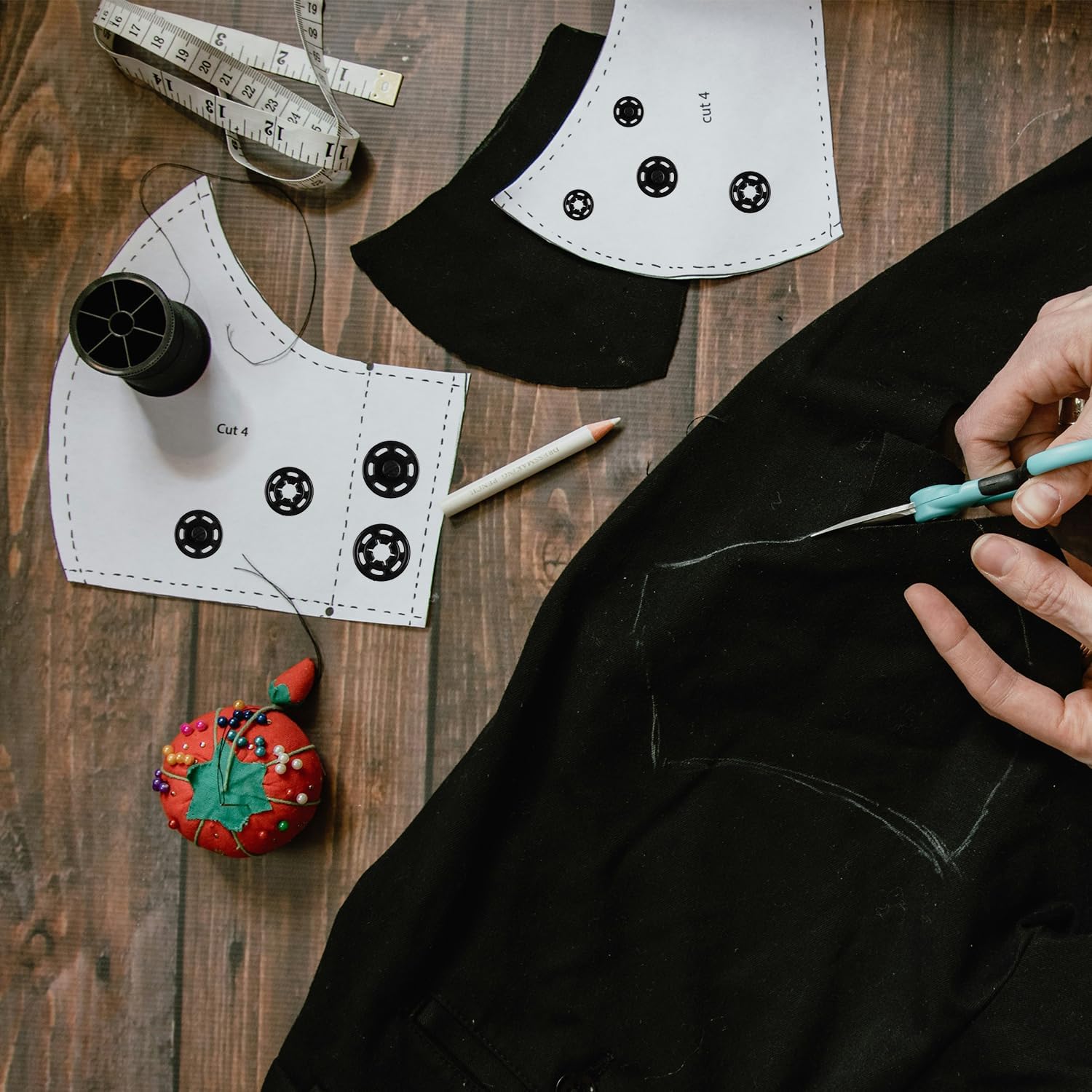 Tabanzhe 100 Pcs Snap Fasteners Press Studs,Sew-On Snap Buttons,Black Plastic & Metal Poppers for Clothes Handbags Purses DIY Craft Sewing, 7/12/15/21mm Assorted Sizes