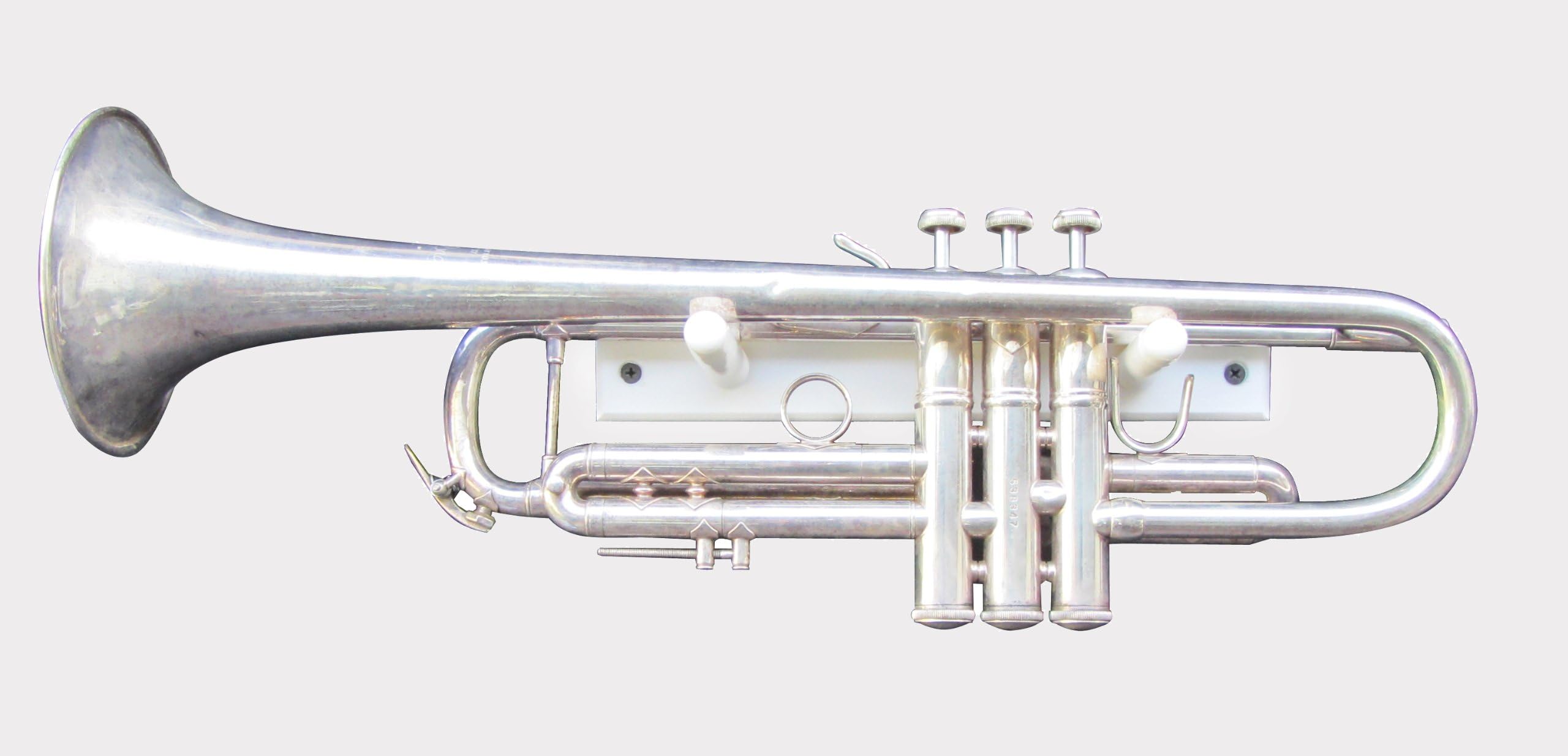 White Horizontal Trumpet / Cornet Wall Mount (Made in the USA)