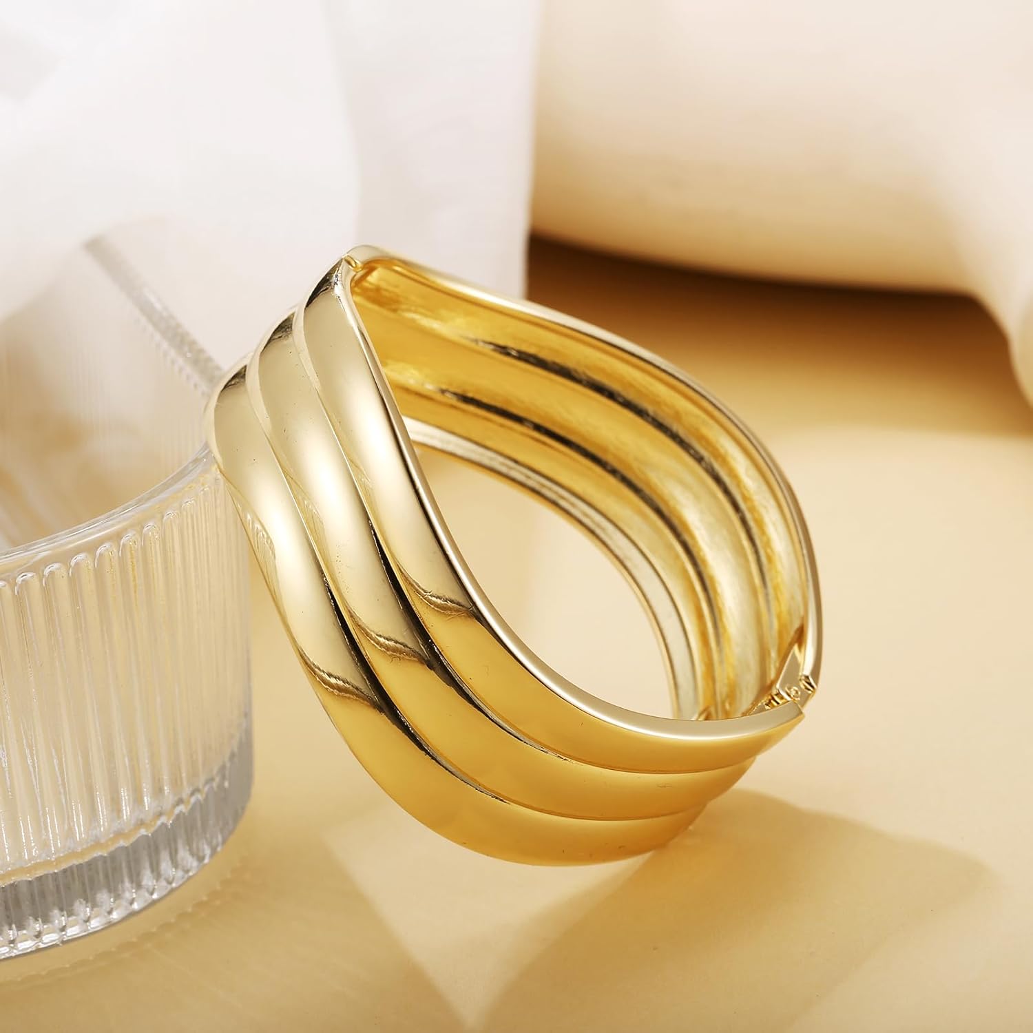 Chunky Gold Bangle Bracelets for Women Hammered Texture Cuff Bangles Wrist Wrap Bangle Bracelet Jewelry - Image 5