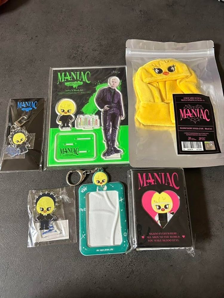 Amazon.co.jp: Stray Kids スキズ フィリックス MANIAC