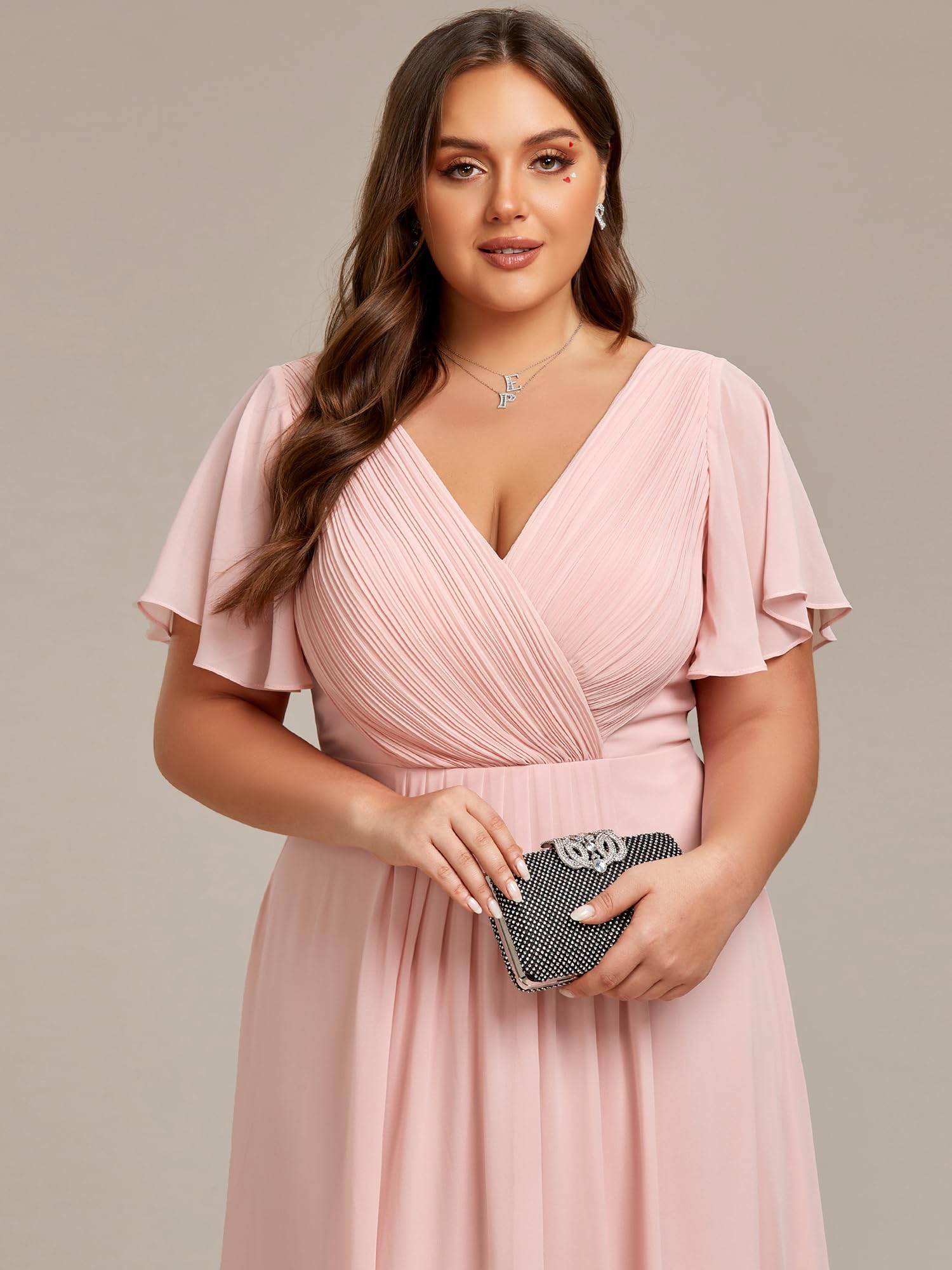 Ever-Pretty Vestido acampanado de gasa con cuello en V, manga corta, largo hasta la rodilla, talla grande, vestidos de invitada de boda para mujeres con curvas 01923-DA
