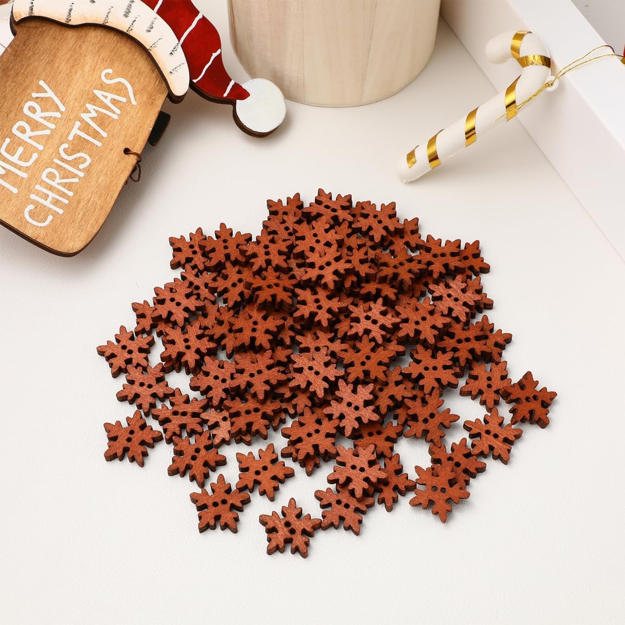 Operitacx 100pcs Christmas Snowflake Buttons, 18mm Wooden Christmas Snowflakes for Scrapbooking Crafts