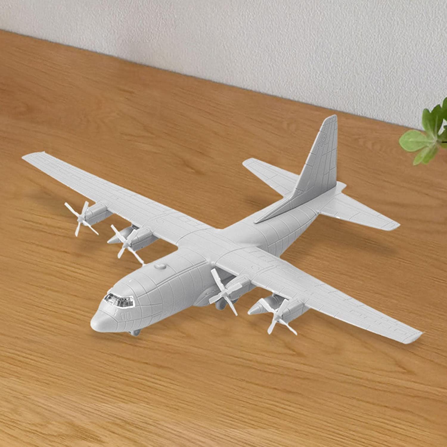 Amazon | 1:144 スケール 飛行機模型 戦闘機 C-130航空機模型