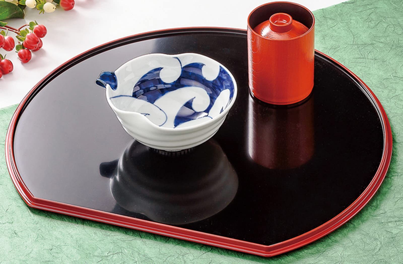 ☆業務用漆器半月両面盆黒渕朱・朱天黒尺1（約333X290mm）