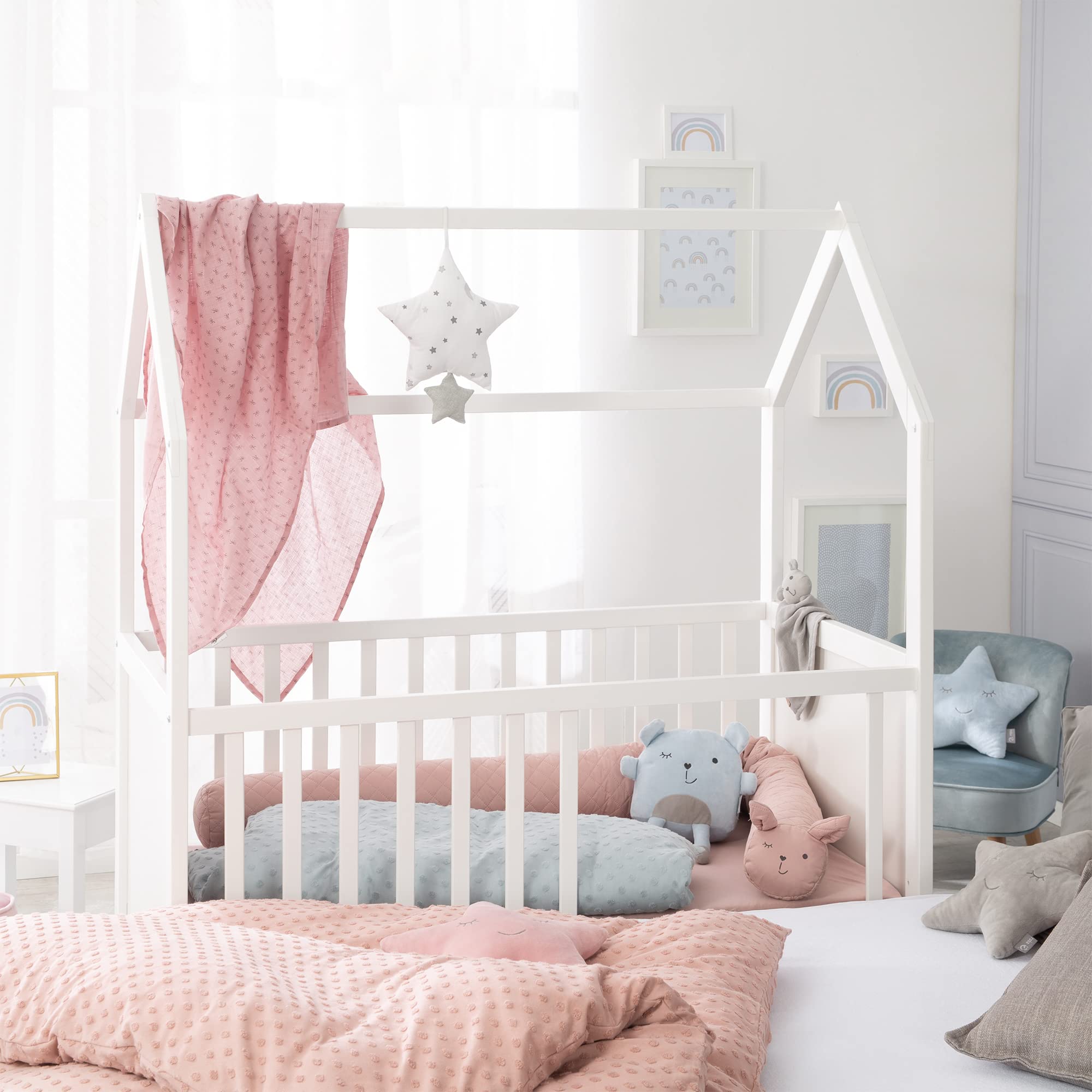 roba Lit Bébé Cabane 60x120 cm avec Plan et Matelas à Langer - Convertible et Réglable en Hauteur - Blanc