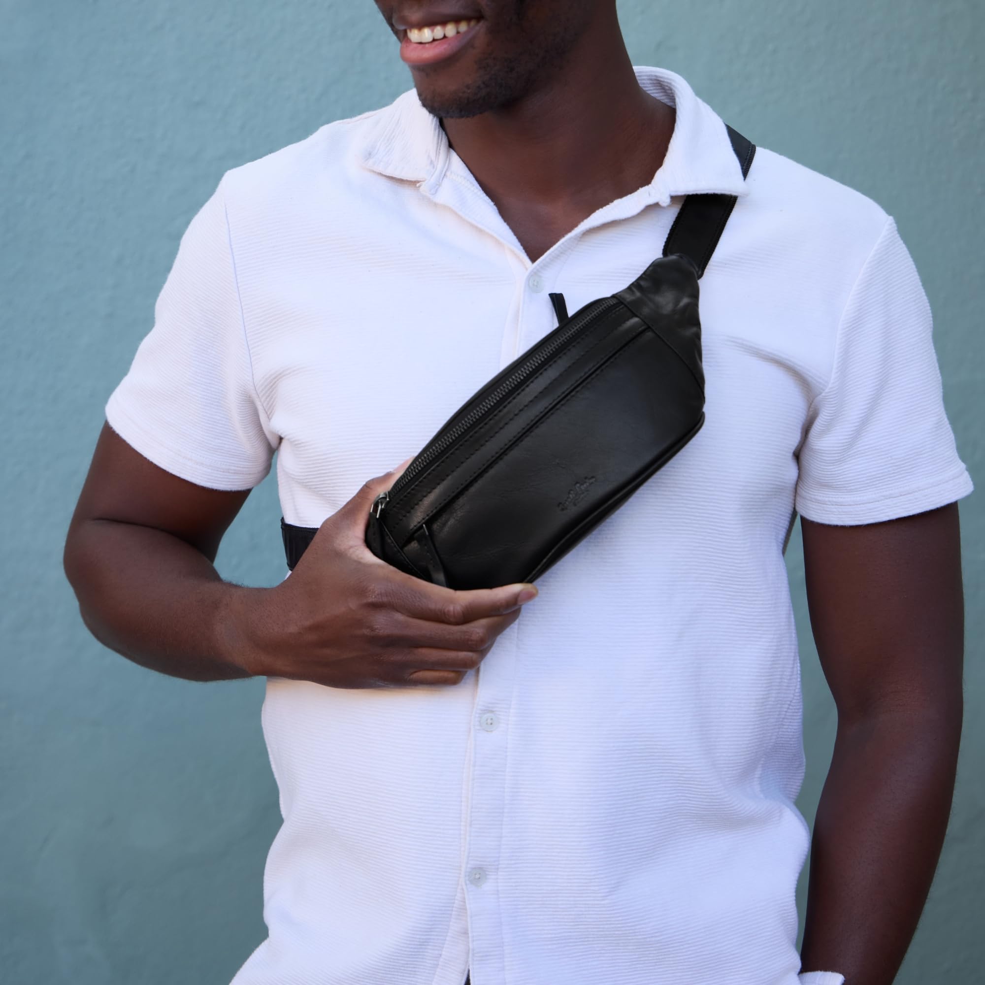 Gusti Bauchtasche Leder Schwarz – Hochwertige Gürteltasche Damen Herren, Verstellbarer Gurt, Viel Stauraum, Unisex Crossbody Bag, Bauchtasche Leder Schwarz Echtleder