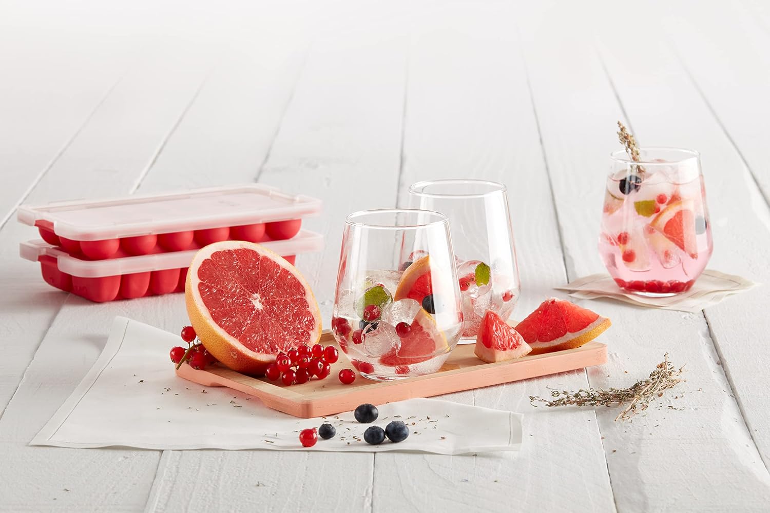 Lekue Heart Ice Cube Tray, Red