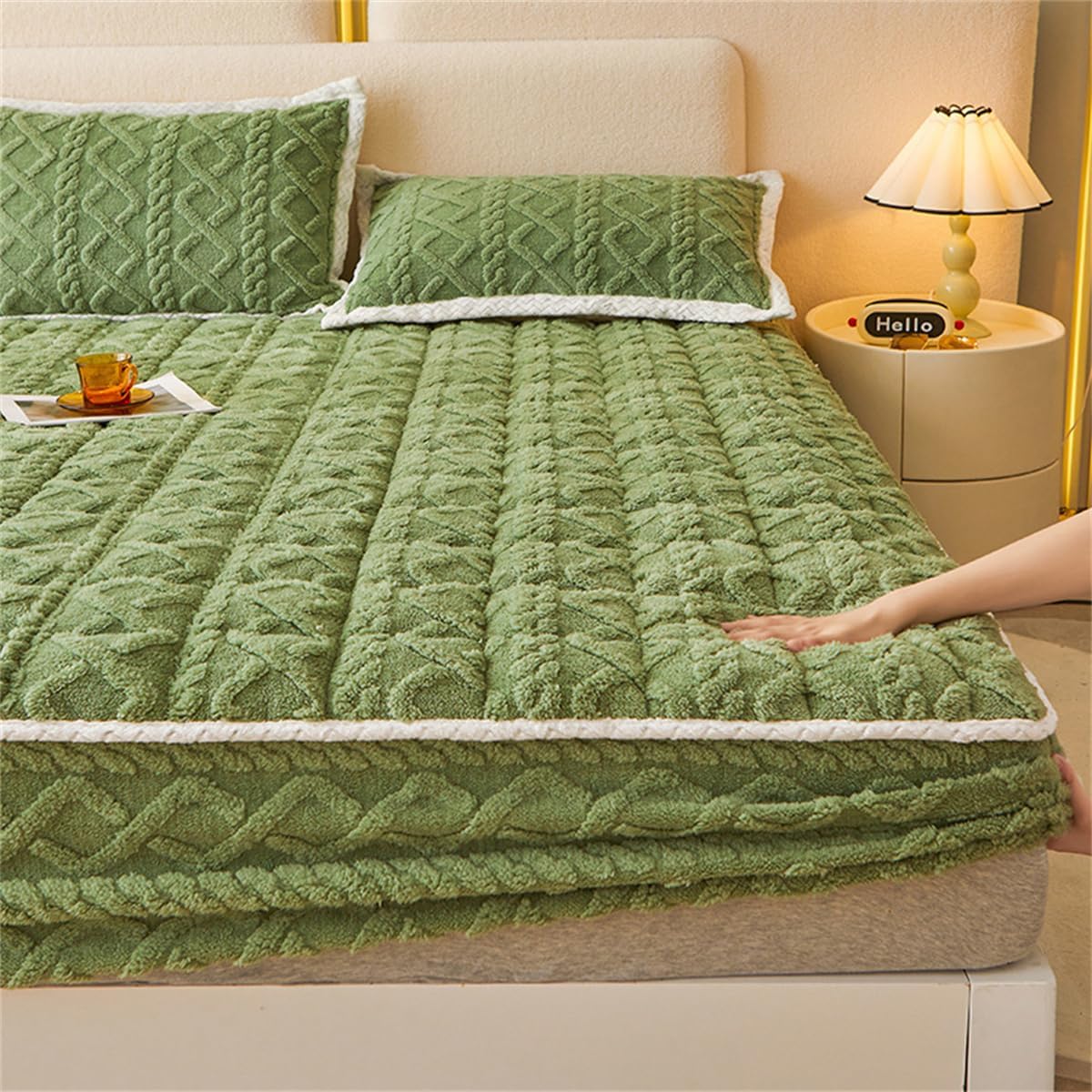 Jacquard Flannel Fitted Sheet, Milk Velvet Sheets, Elastic Bed Sheet Fluffy, Mattress Protector Bedspread (Green,Full:47x79in(120 * 200CM))