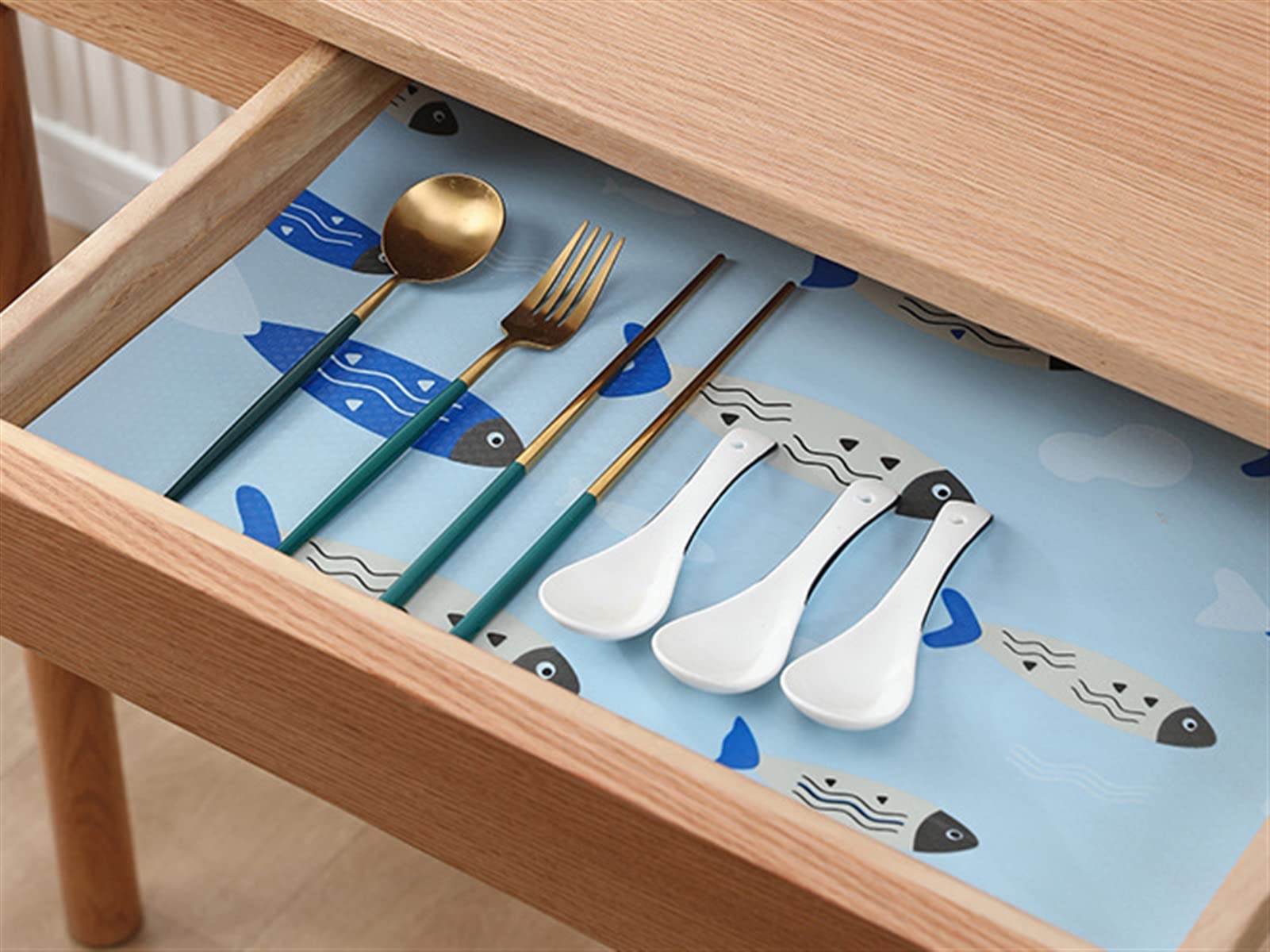 Frigo Tapis Tiroir Cuisine en EVA 45cmx600cm - Découpable, antiadhésif, Protecteur de Meuble, Imperméable, Résistant à l'huile pour Réfrigérateur, Cuisine, Armoire