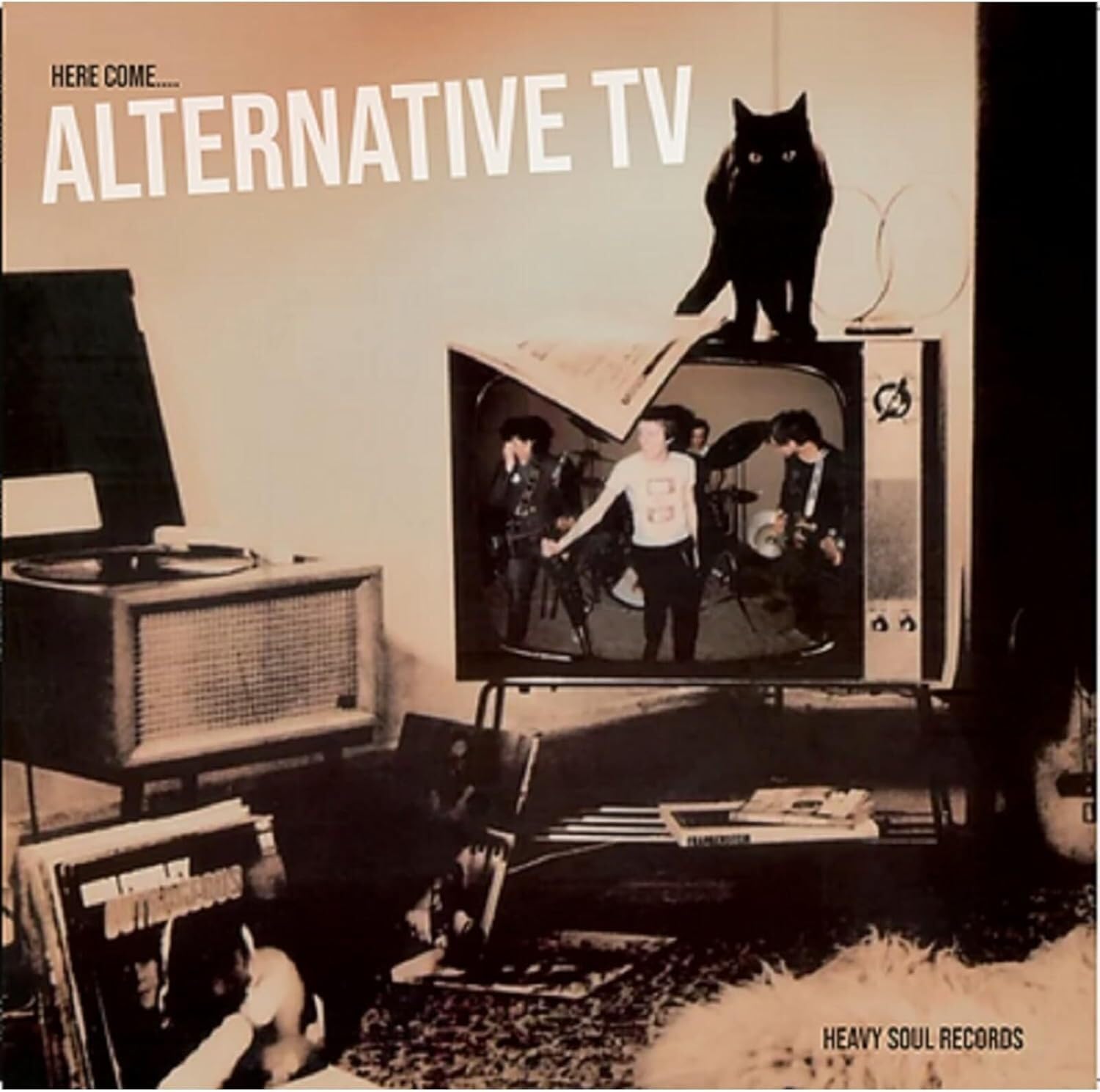 Here Come... [VINYL]