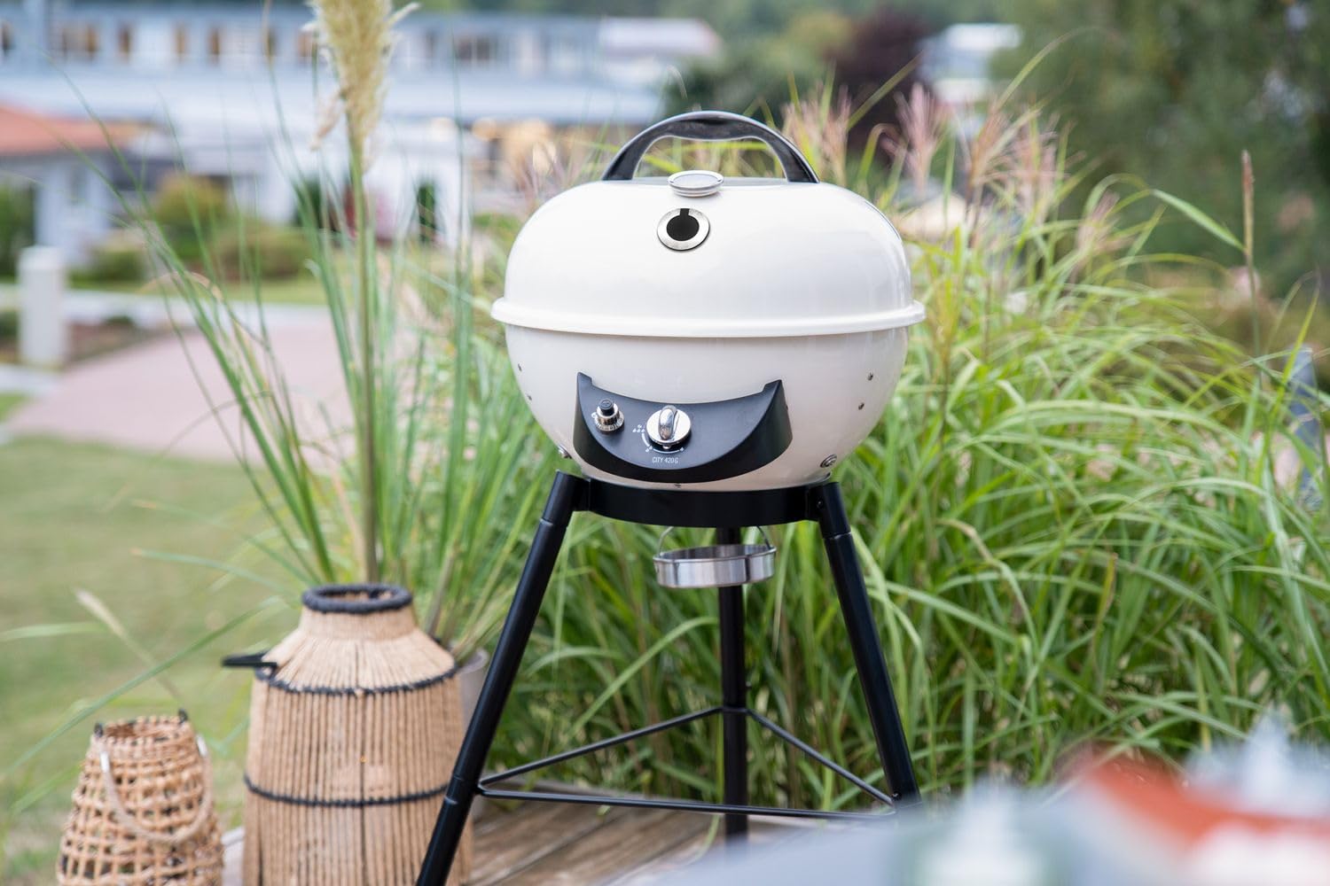 Outdoorchef Gas Kugelgrill City 420 G SE Vanilla mit Tragetasche
