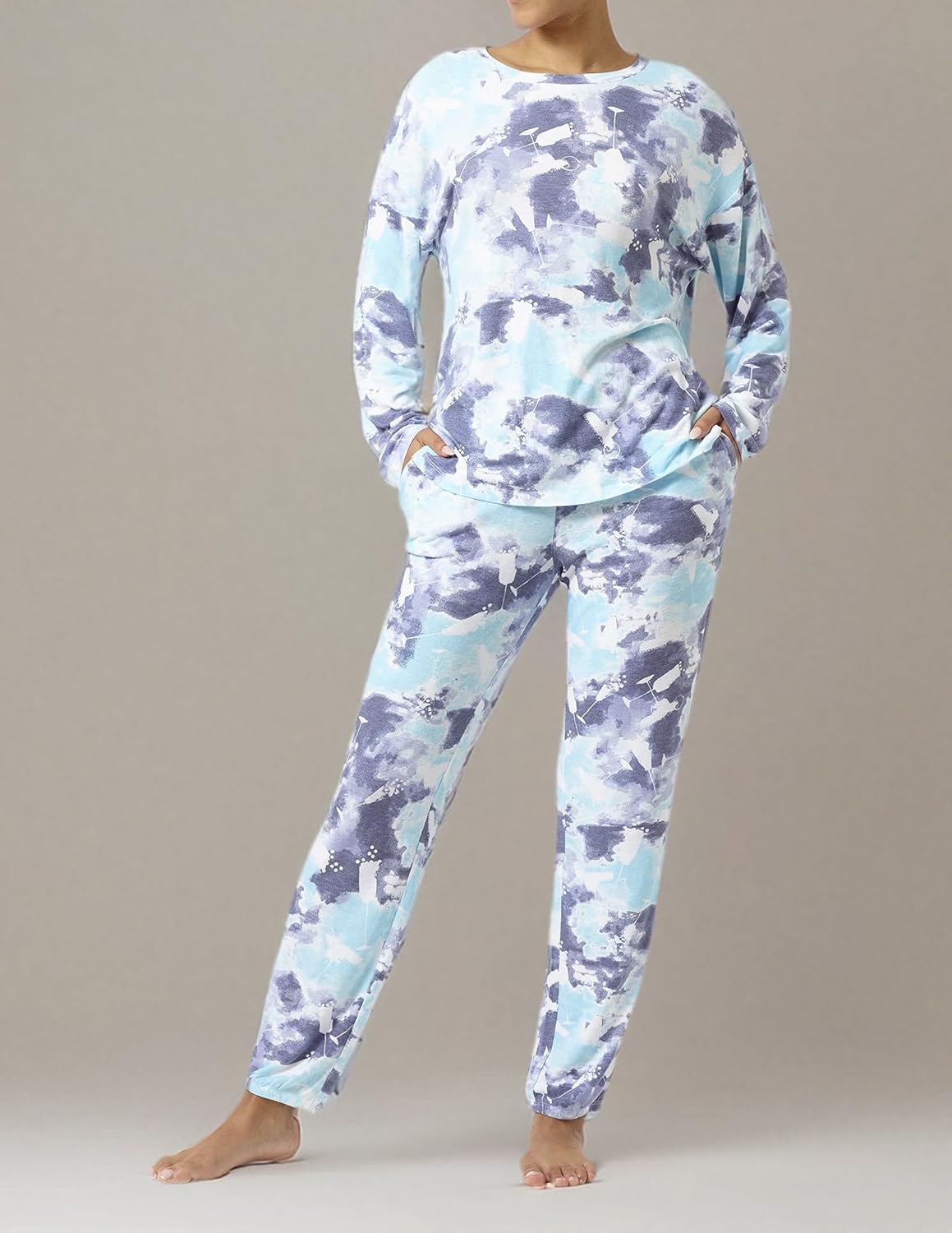 HUE womens Long Sleeve Tee and Jogger Pant 2 Piece Pajama Set - Image 4