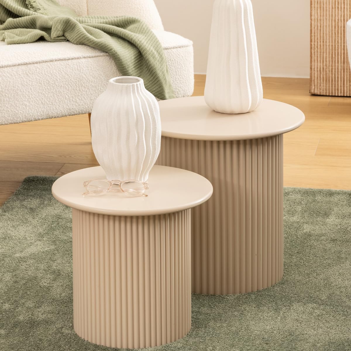 Atmosphera - Set de 2 Tables Gigognes Eino Beige, Rondes, D 40 cm, Design Cannelé - pour Salon, Chambre, Table d'Appoint
