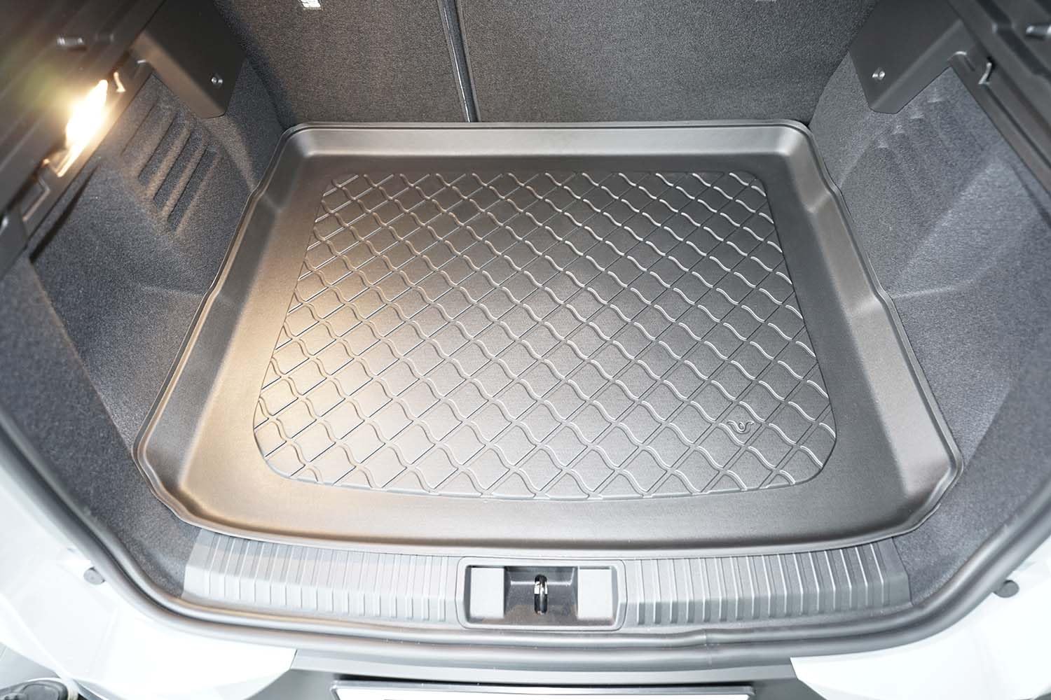 MTM Wanna bagażnikowa do Renault Symbioz E-Tech Full Hybrid 07.2024 - dopasowana ochrona bagażnika z antypoślizgową, trwała, łatwa do czyszczenia i bezzapachowa, kod 13084